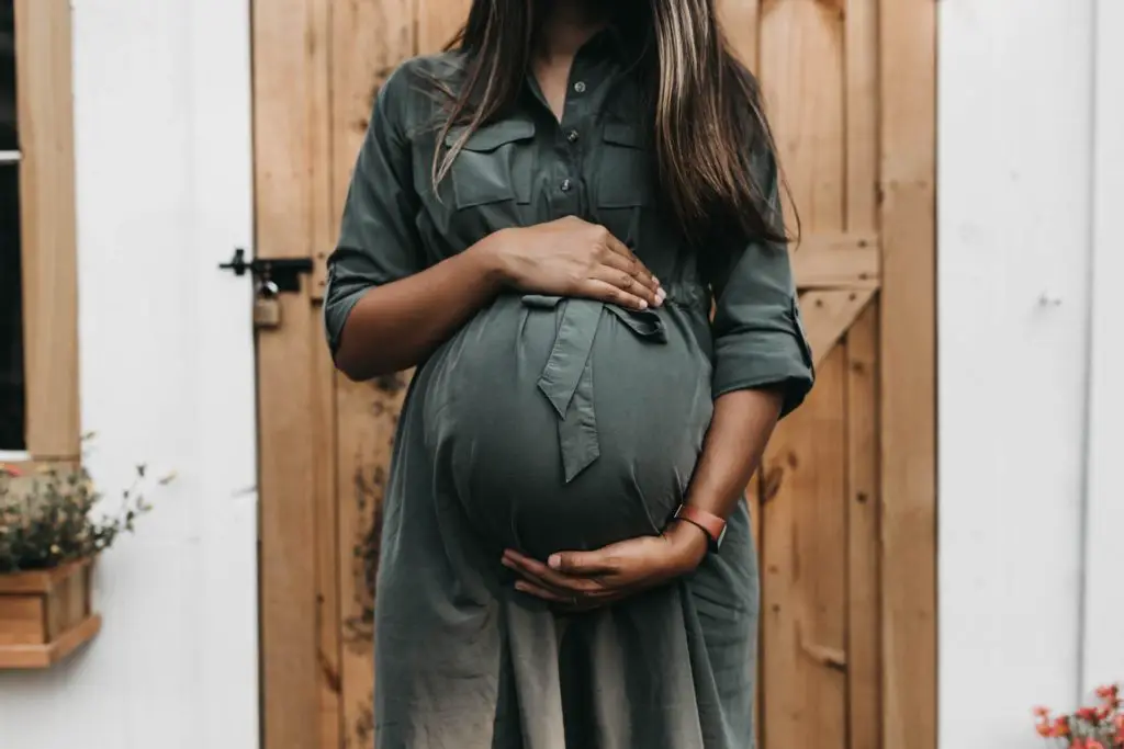 pregnant woman home birth questions